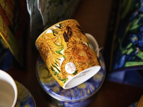 Kubek w puszce - V. van Gogh, Słoneczniki (CARMANI) Kubek w puszce - V. van Gogh, Słoneczniki (CARMANI)