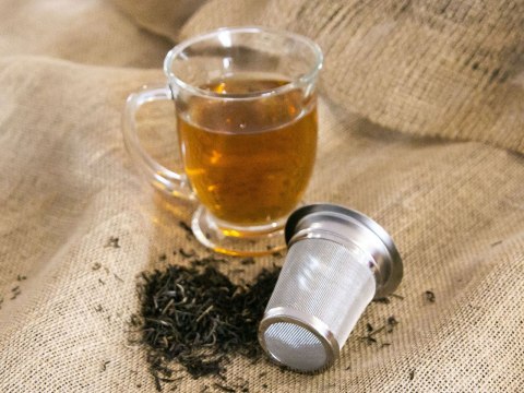 Zaparzacz do herbaty z przykrywką Zaparzacz do herbaty z przykrywką