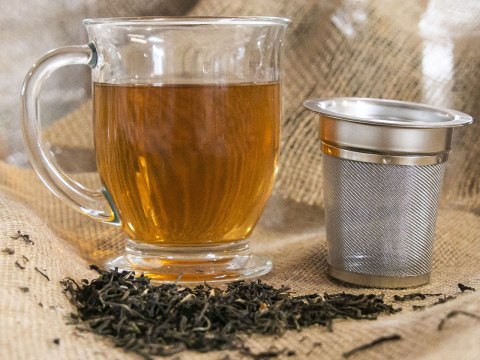 Zaparzacz do herbaty z przykrywką Zaparzacz do herbaty z przykrywką