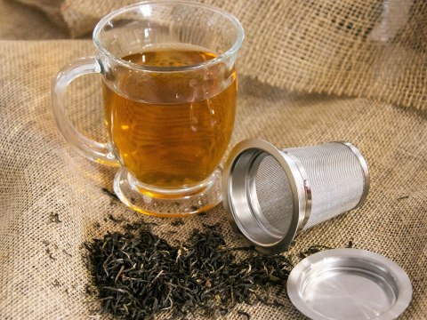 Zaparzacz do herbaty z przykrywką Zaparzacz do herbaty z przykrywką